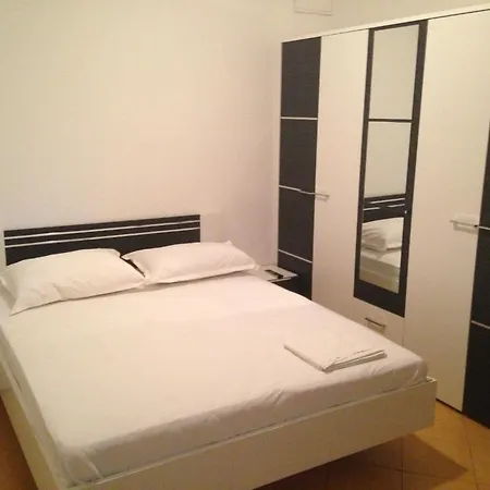 Rooms&apartments Jerka *