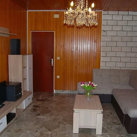 Rooms&apartments Jerka * Supetar